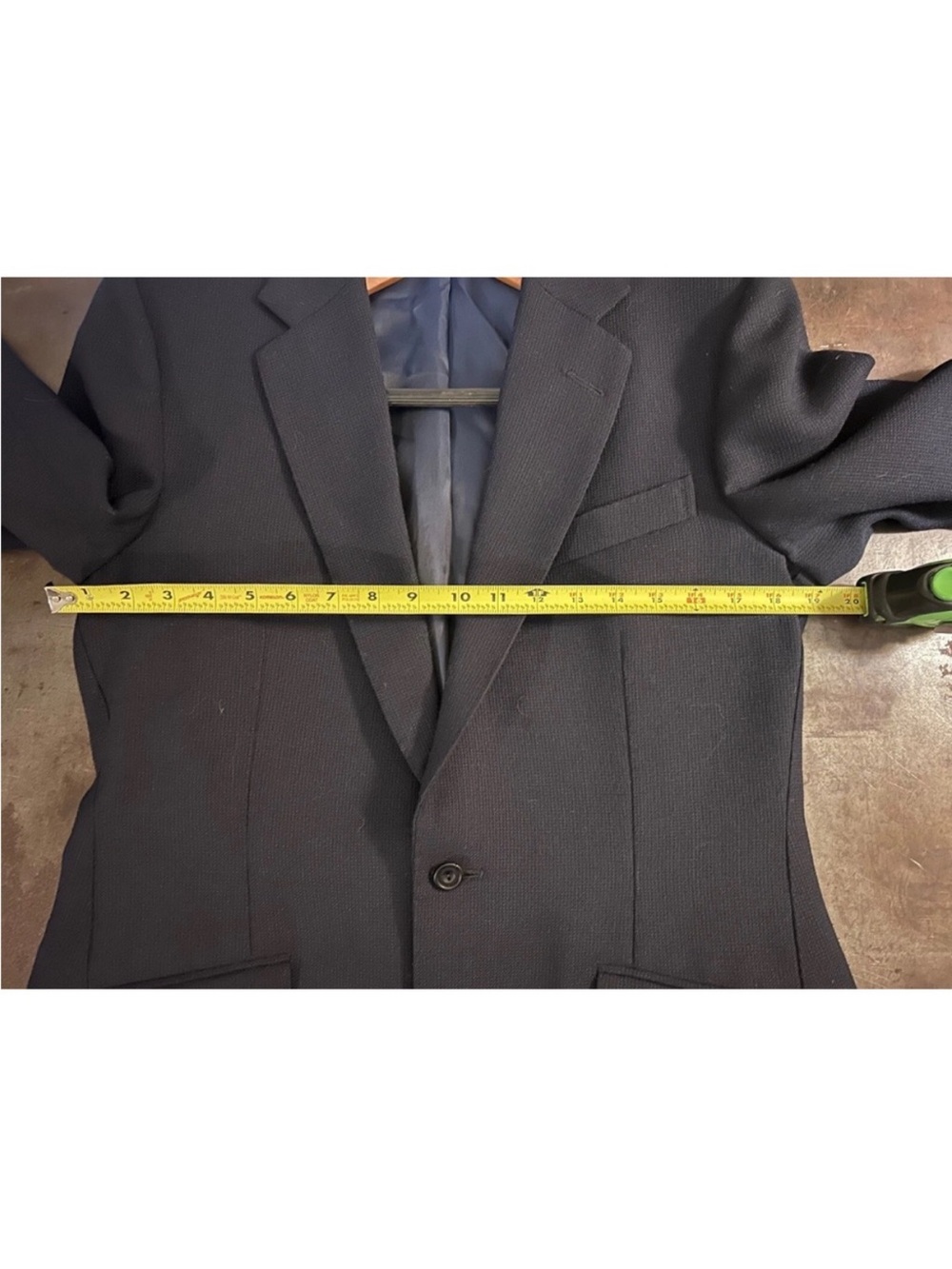 Huntsman Savile Row Bespoke Navy Blazer | 38R | 1-Button | Handcrafted Luxury - Picture 9 of 11